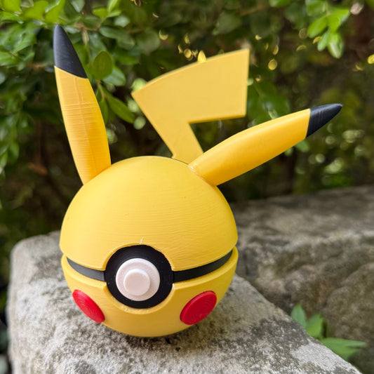 Pikachu Pokeball